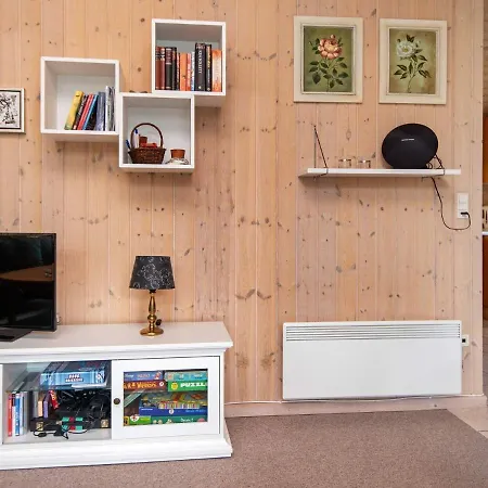 Semesterbostad Three-bedroom Holiday In 13 Oksbøl