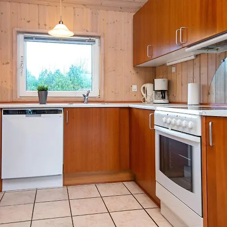 Σπίτι διακοπών Three-bedroom Holiday In 13 *