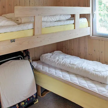 Σπίτι διακοπών Three-bedroom Holiday In 13 Oksbøl